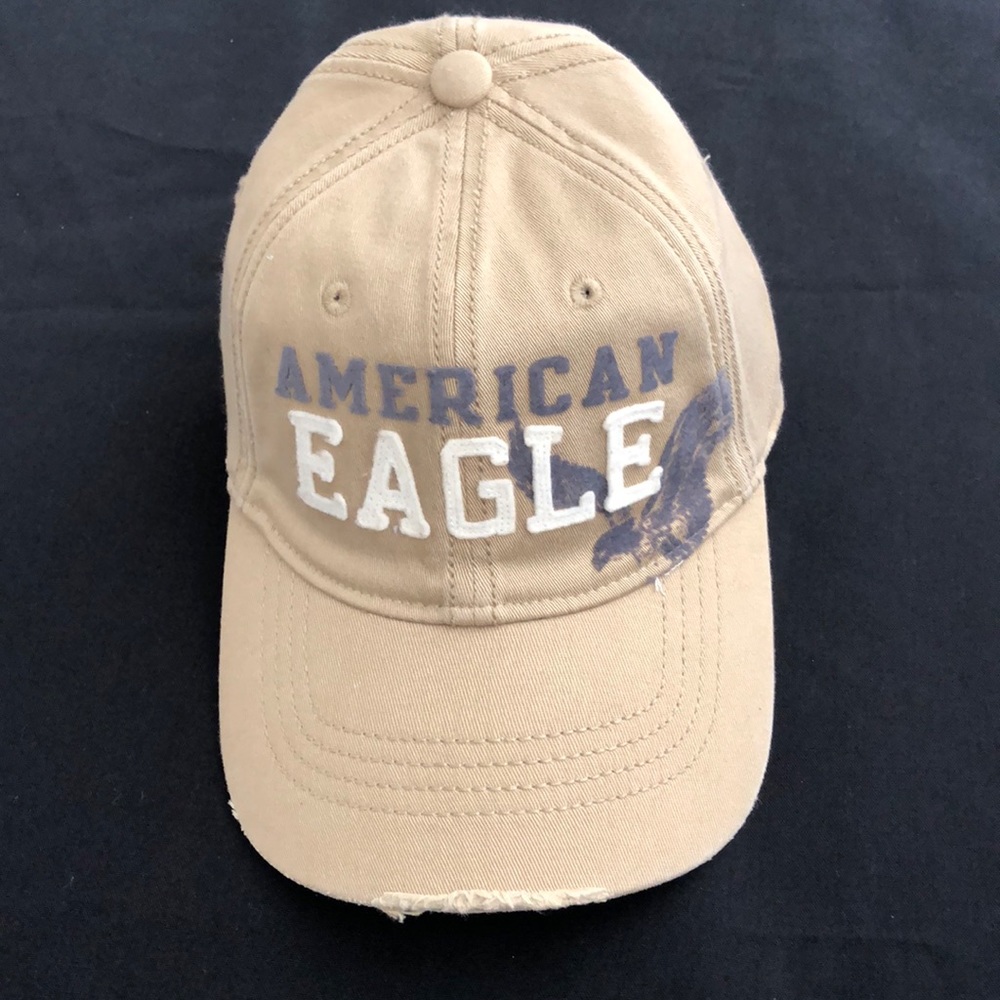 American Eagle Hat Tan NWOT
Distressed Front Bill